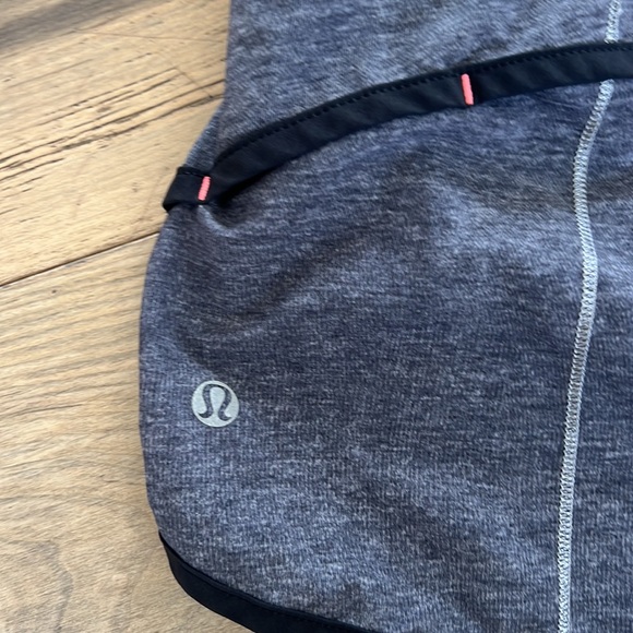 Lululemon 2.5” lined speed short - Picture 3 of 6